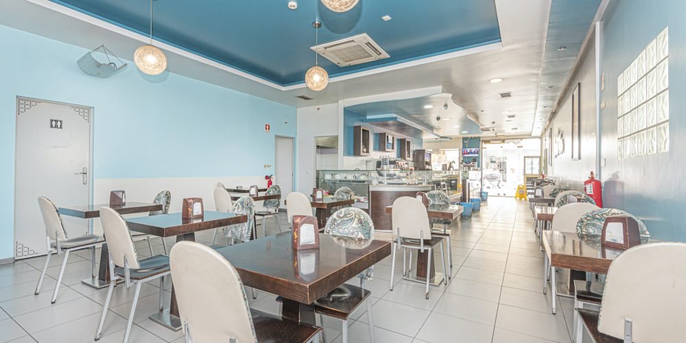 Trespasse de Pastelaria com fabrico próprio em Queluz