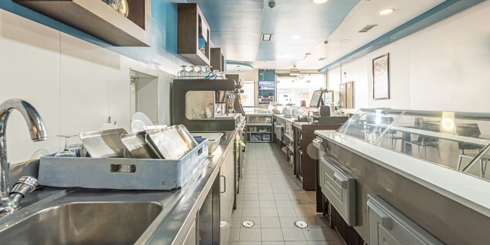 Trespasse de Pastelaria com fabrico próprio em Queluz