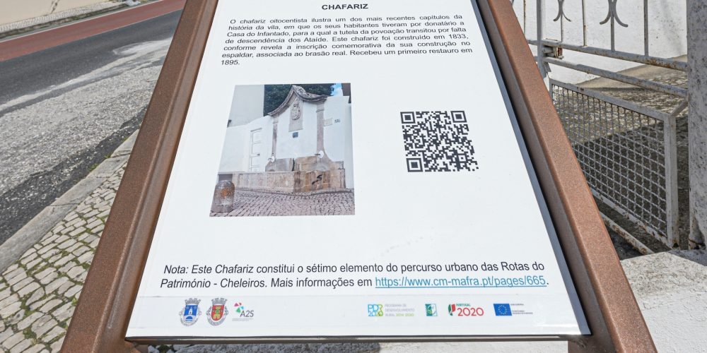 Porta24 Imóveis Prédio com 3 frações Cheleiros