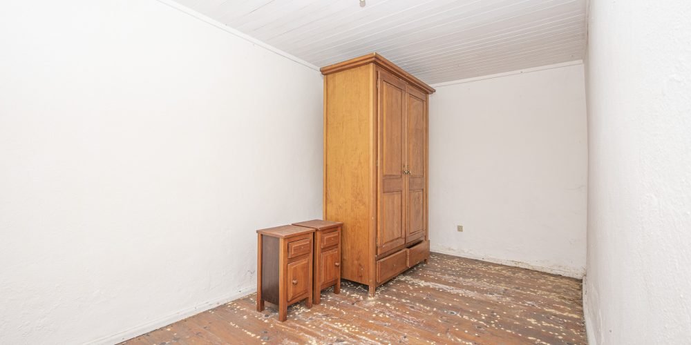 Porta24 Imóveis Prédio com 3 frações Cheleiros