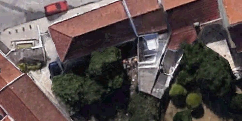 Porta24 Imóveis Prédio com 3 frações Cheleiros